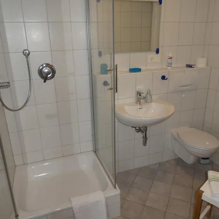 Mattenweg 1a *